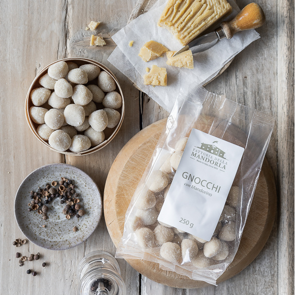 GNOCCHI CON MANDORINO - 250gr