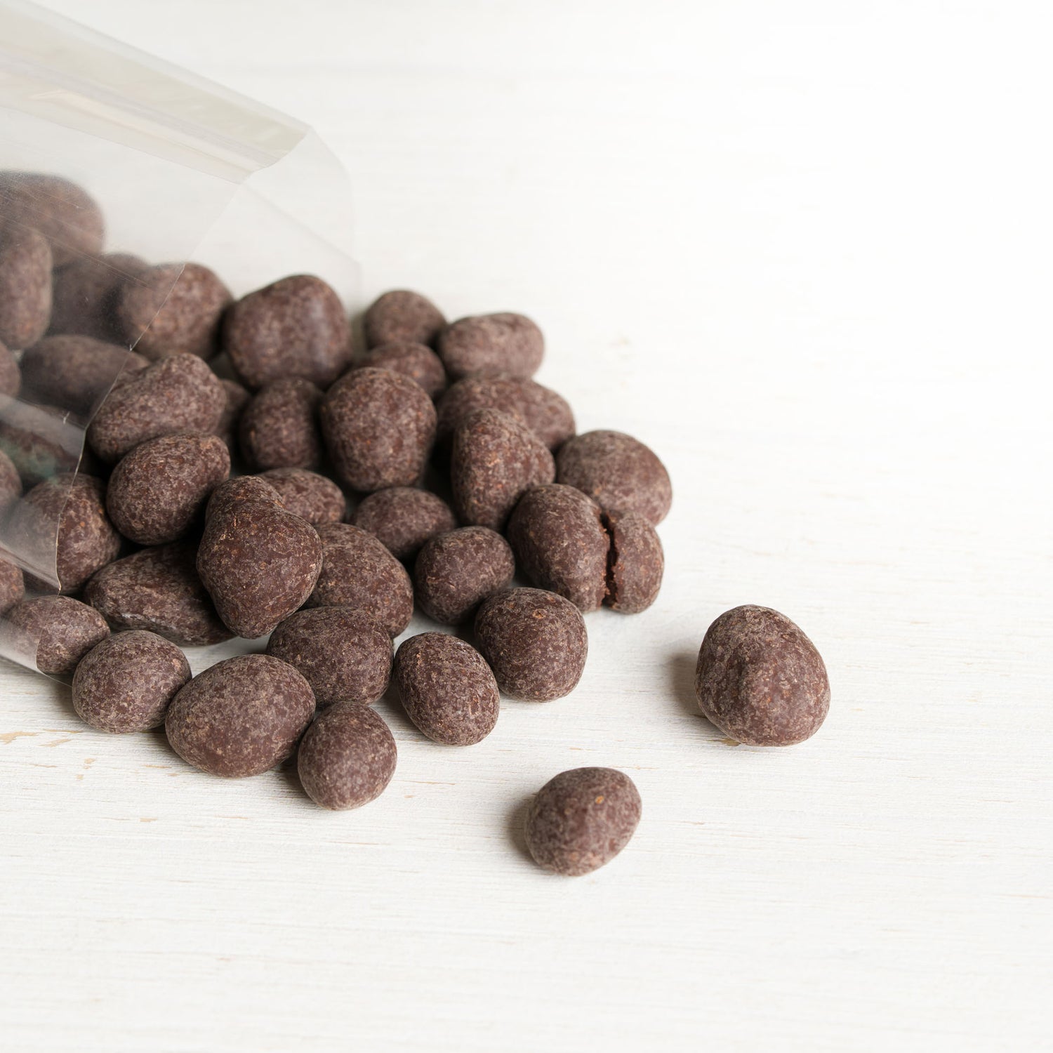 PRALINA CIOCCOLATO FONDENTE CON UVETTA E MANDOLAT ALL'INTERNO - 80g