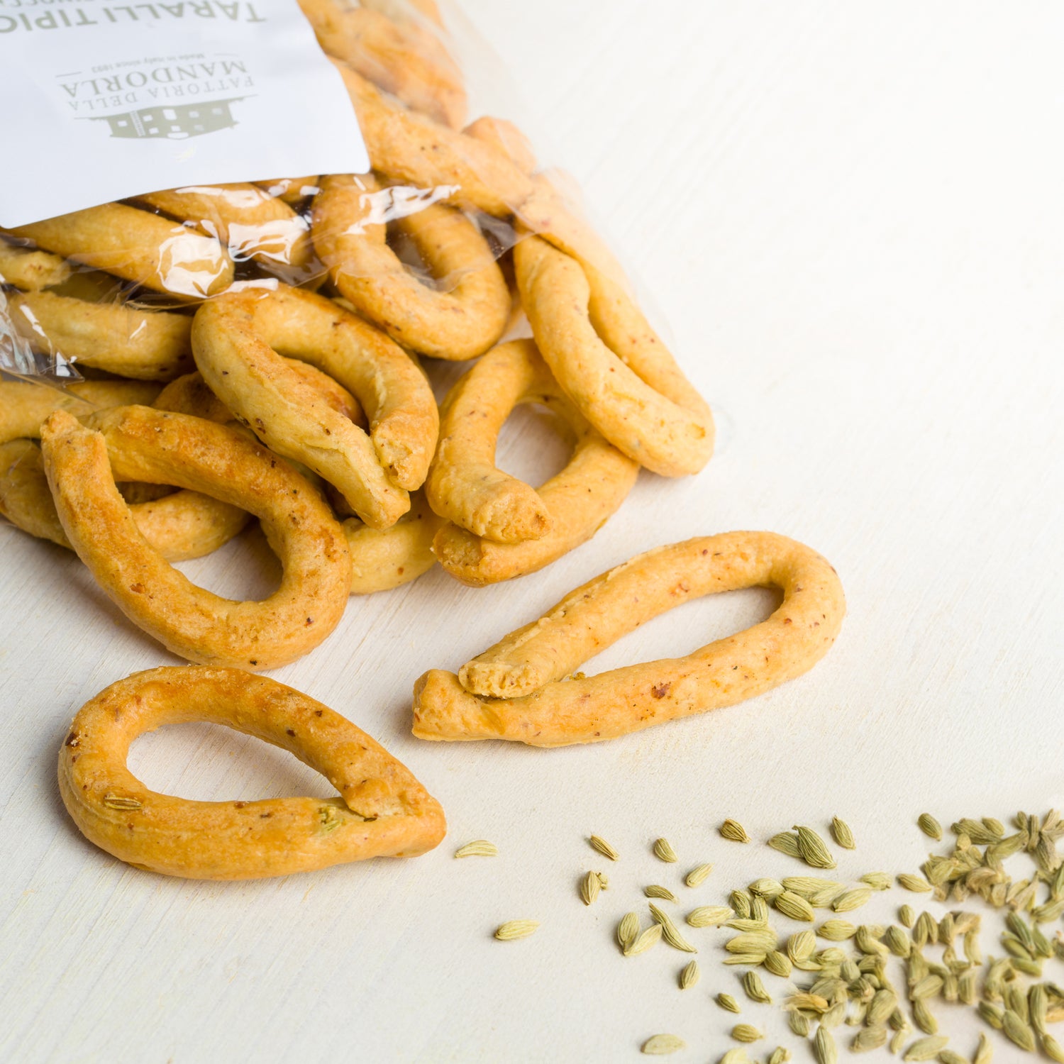 TARALLONI MANDORLA E ANICE - 250g